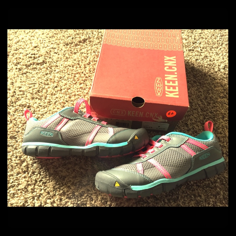 KEEN Monica CNX Hiking sneaker