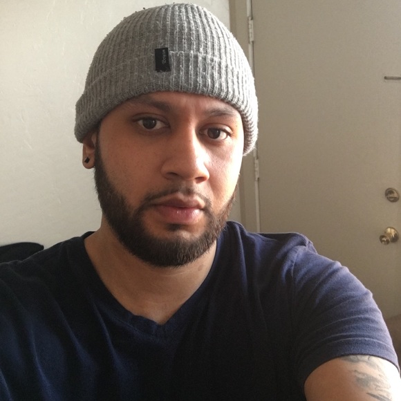 Meet your Posher, Antonio - Picture 1 of 1