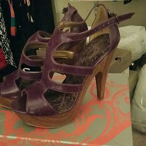 Purple Sandals - Picture 4 of 4