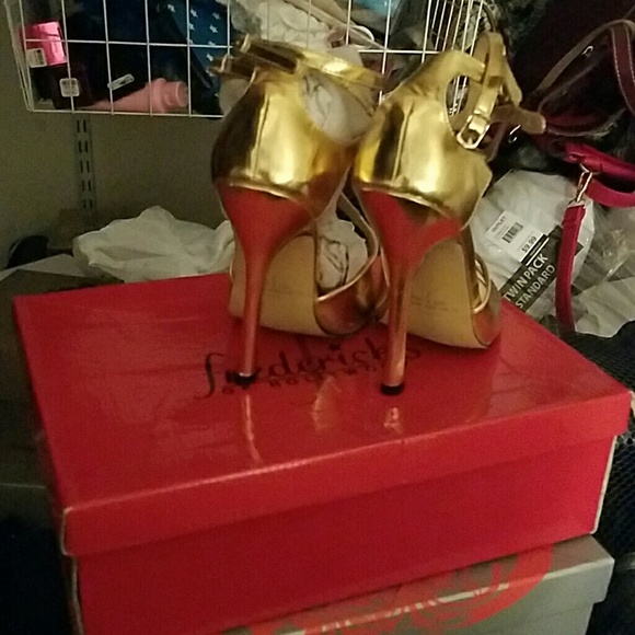 Very high heel - Picture 3 of 3