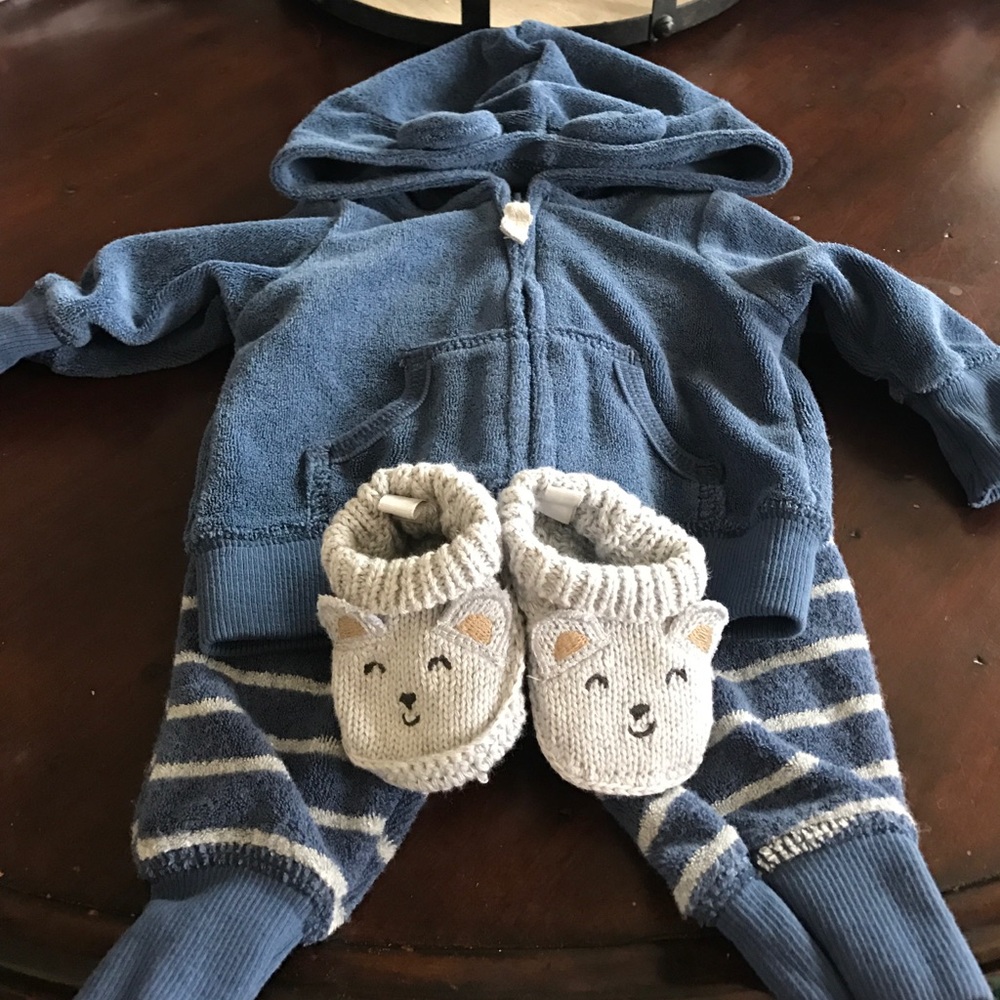 Newborn jogging suit
