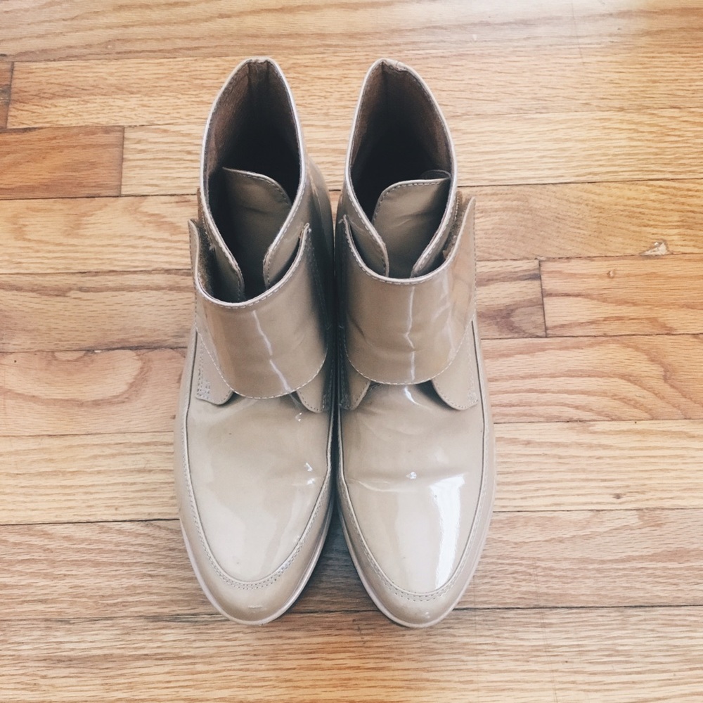 Kobe Husk patent platforms