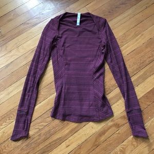 Tight fitted Lululemon Shirt