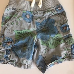 Crazy 8 cargo shorts, floral, Hawaiian