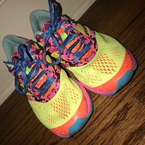 Asics gel noosa shoes