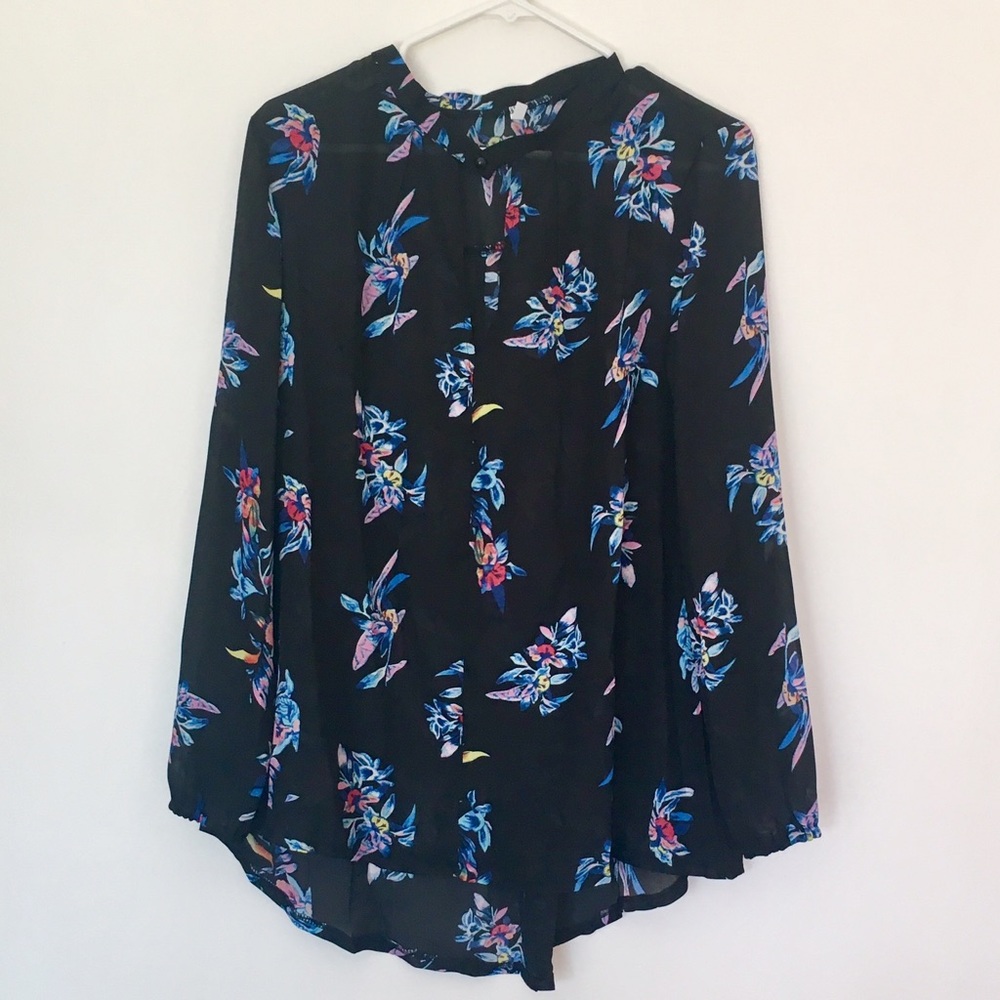 Last 1! 5🌟rated🎉HP💕Floral Chiffon Choker Blouse - Picture 5 of 8