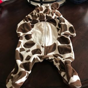 Giraffe footie