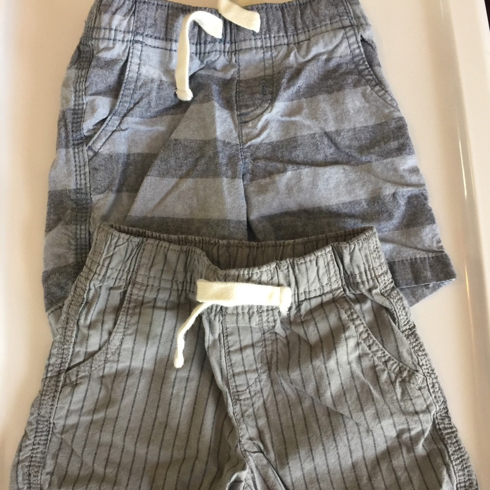 Bundle (2) Crazy 8 shorts 12-18 months