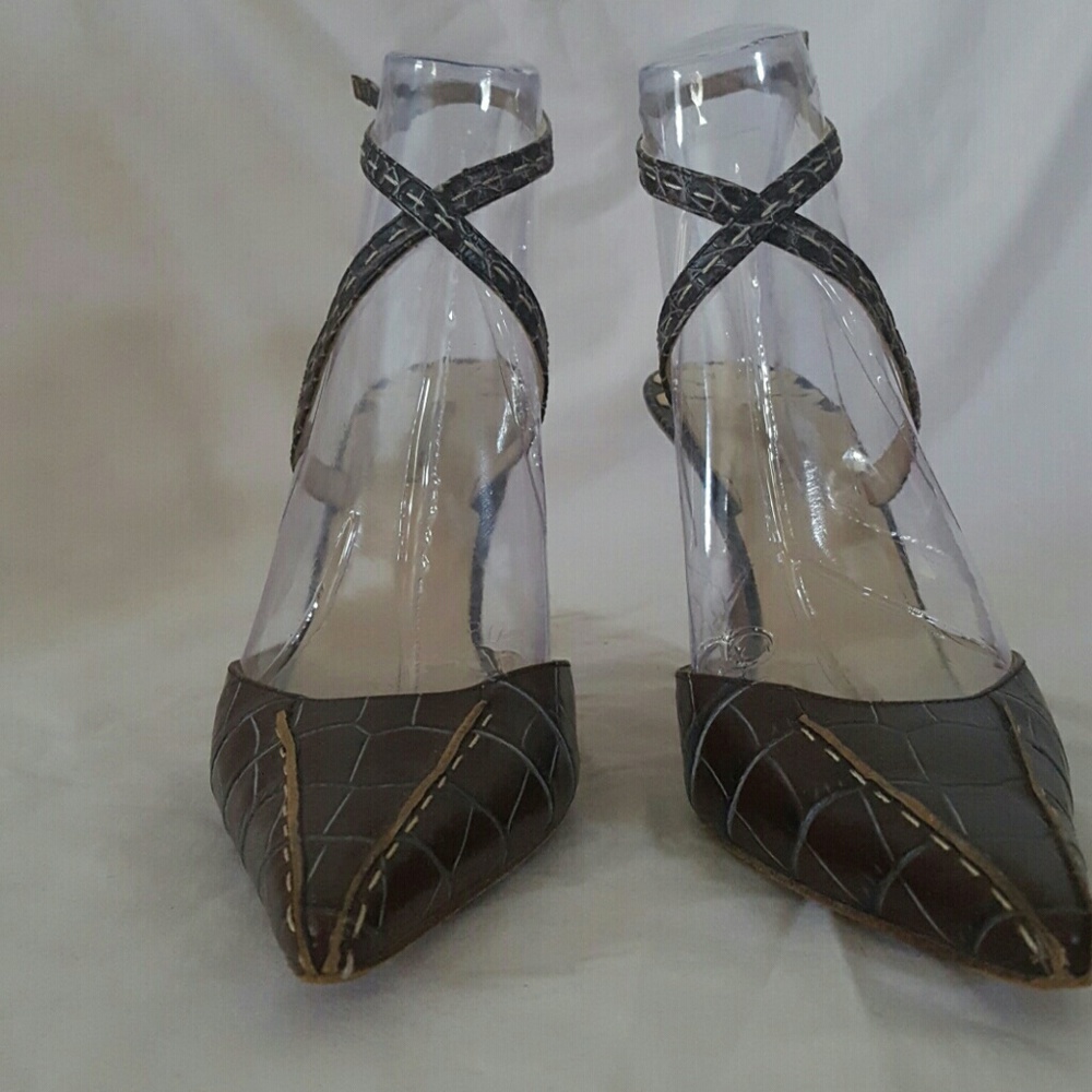 Brown croco embossed with pic stitch design