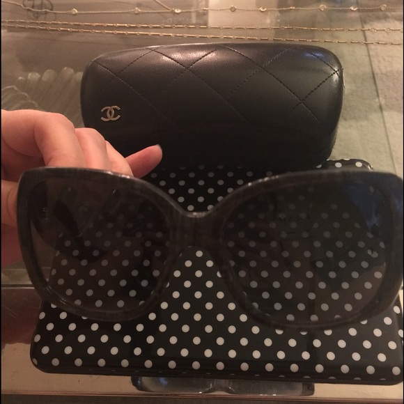 CHANEL Dark Grey Black Sunglasses. Brand New! main image 4