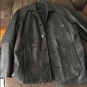 Men's Wilsons black leather jacket size medium