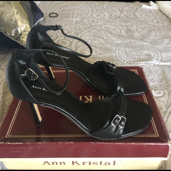 Ann Kristal Sandal - Picture 2 of 3