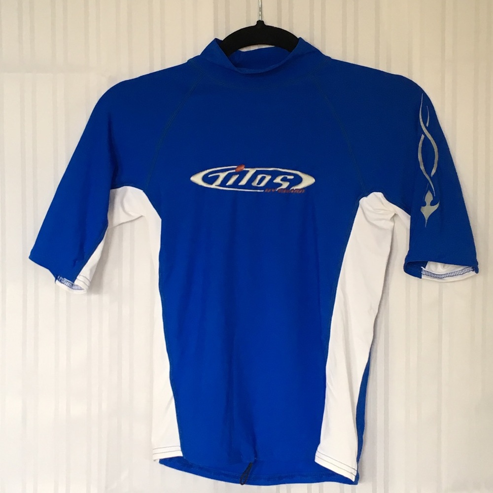 NWT UV Rash Guard Tribal Arm