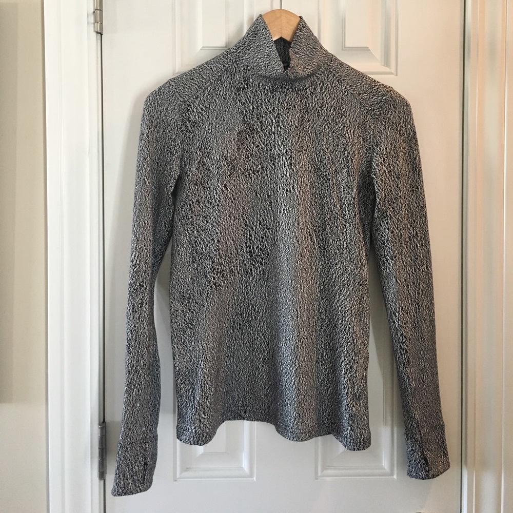 Lululemon mock neck pullover