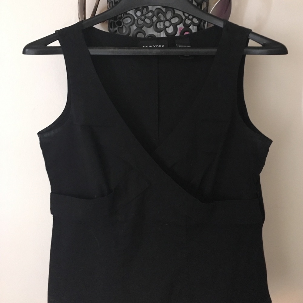 Sleeveless top
