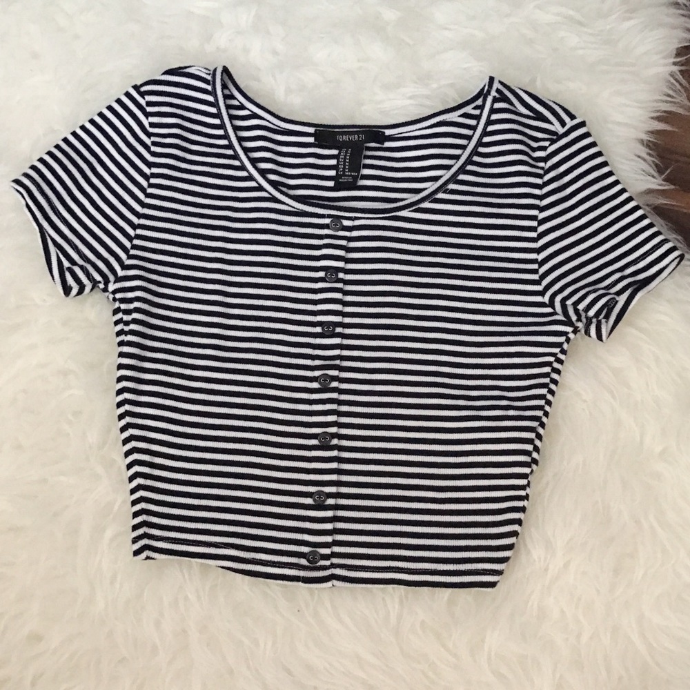 Forever 21 Crop top