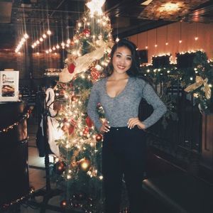 Meet your Posher, Gloria