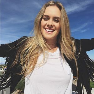 Meet your Posher, Taryn