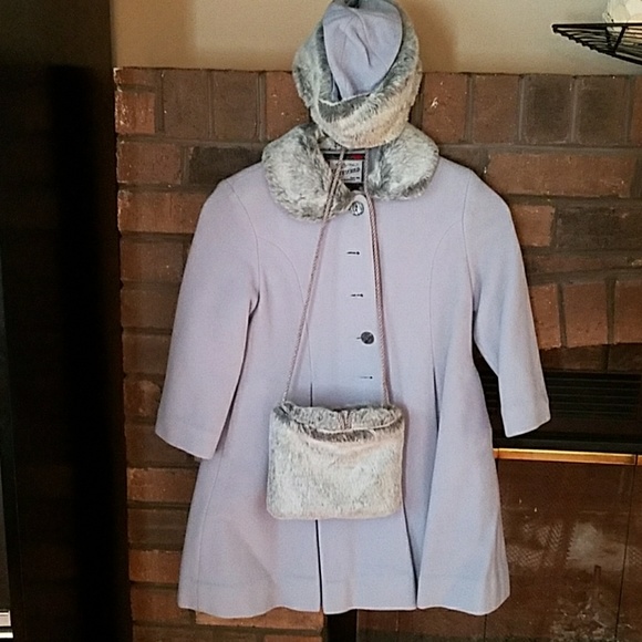 Coat,hat,purse - Picture 1 of 1