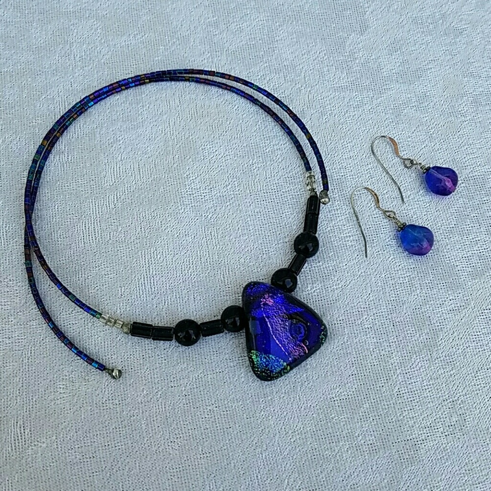 Stunning Choker with Earrings