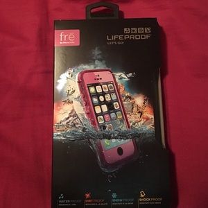 Life proof iPhone 5 or 5s case