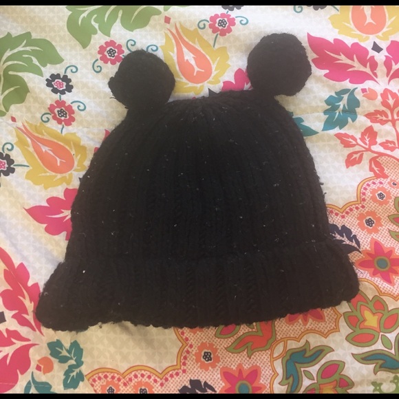 Black Divided with H&M hat. - Picture 1 of 2