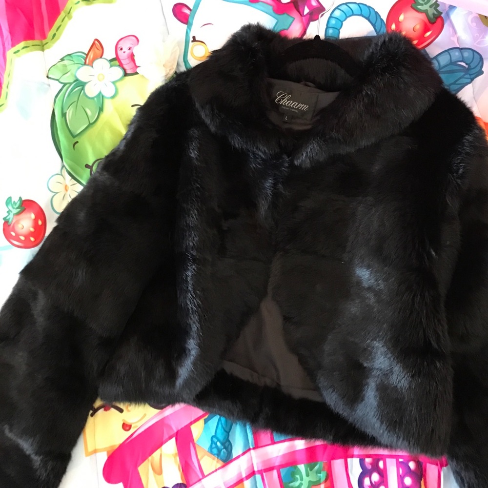 Chaarm New York black fur short coat large