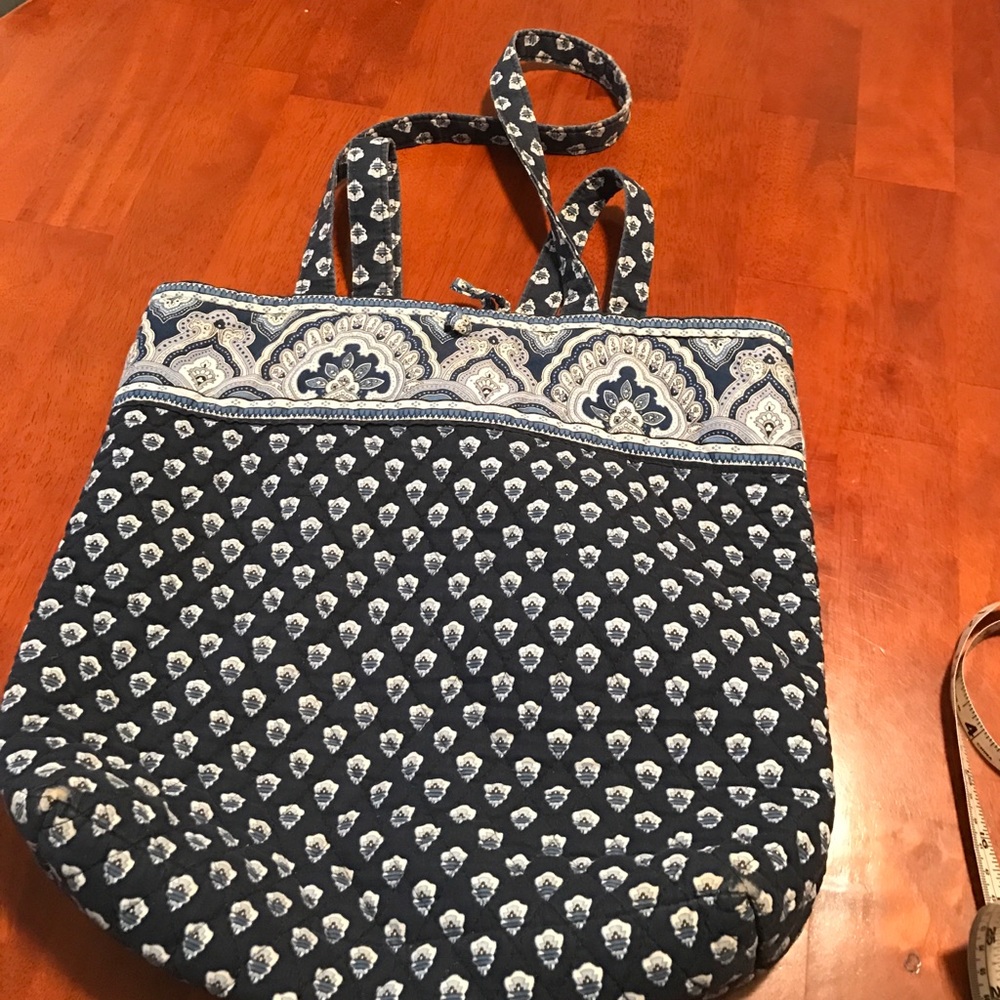 VERA BRADLEY Bucket purse