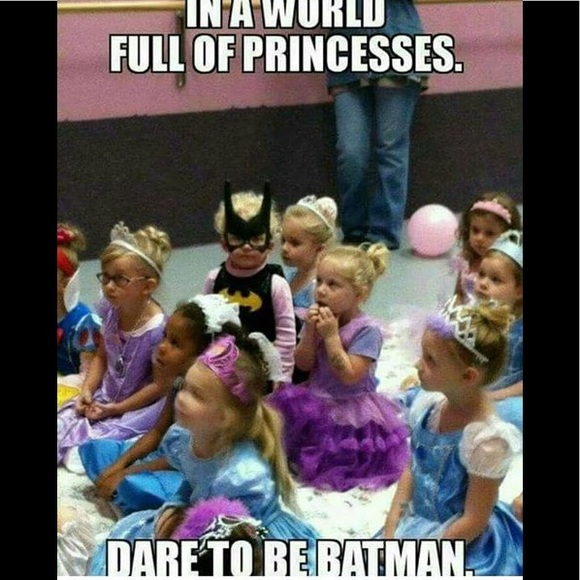 Meet your Posher, Emilia - Picture 2 of 2