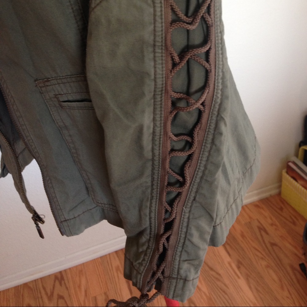 Jacket - Picture 4 of 4