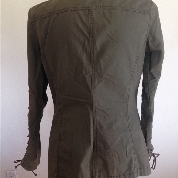 Jacket - Picture 2 of 4