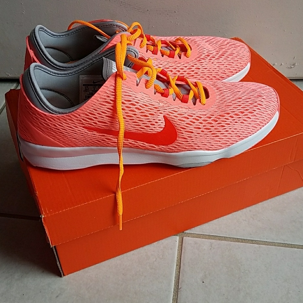Nike Zoom salmon pink brand new