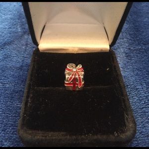 Pandora Gift Box with Red Bow