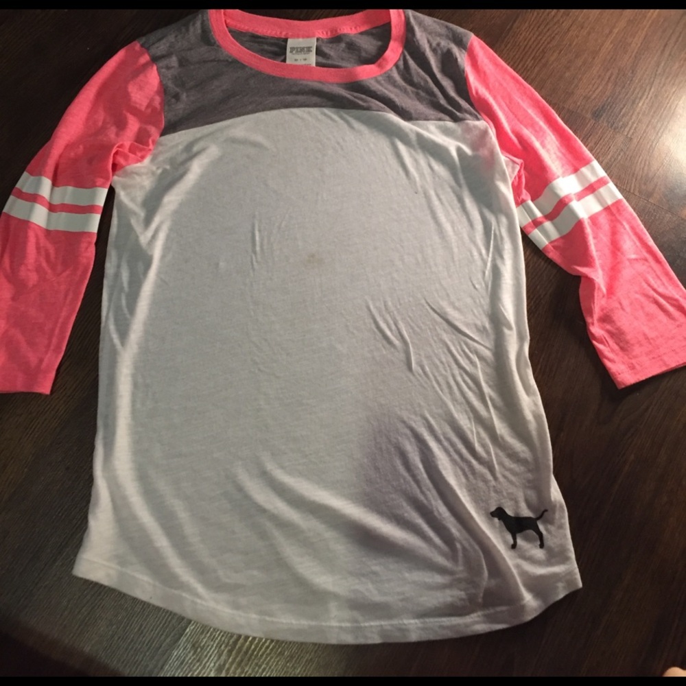 💜 VS PINK LONG SLEEVED T SHIRT