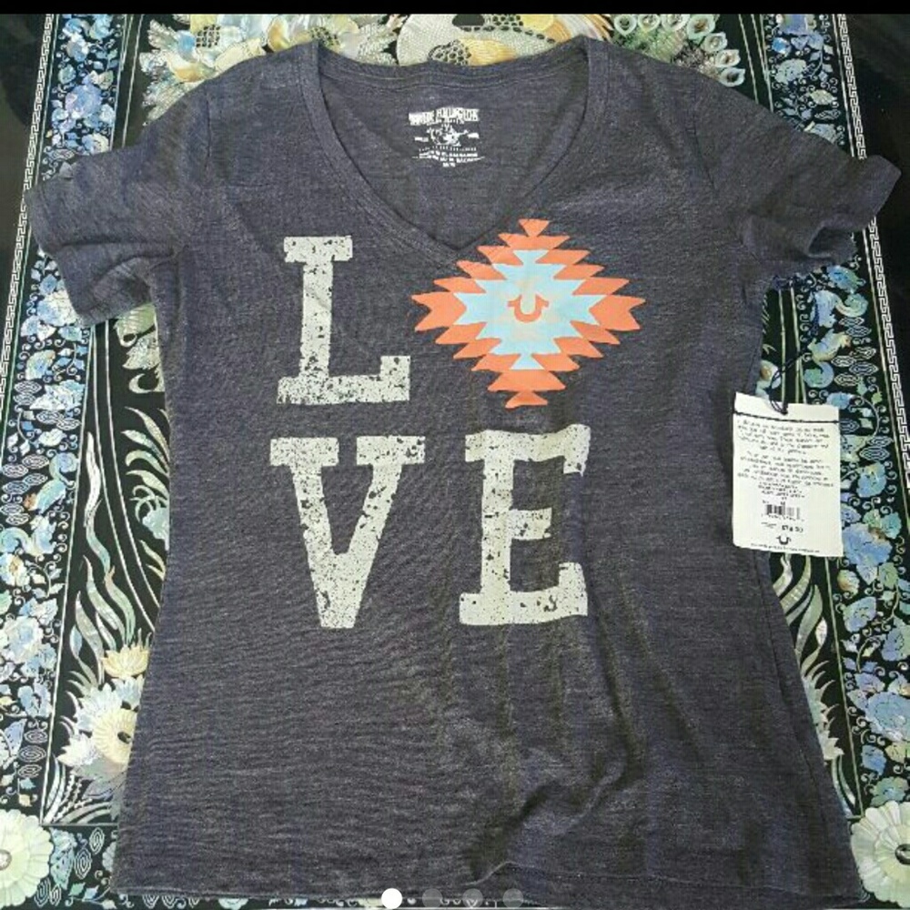 NWT AUTHENTIC True Religion Tshirt FINAL MARKDOWN