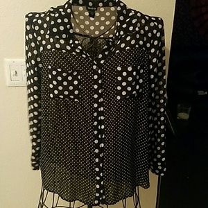 Plus Size polka dot top
