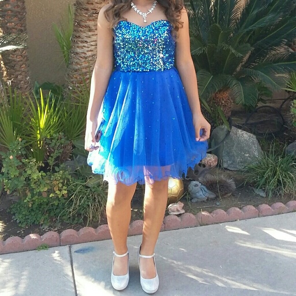 Dress - Picture 1 of 1