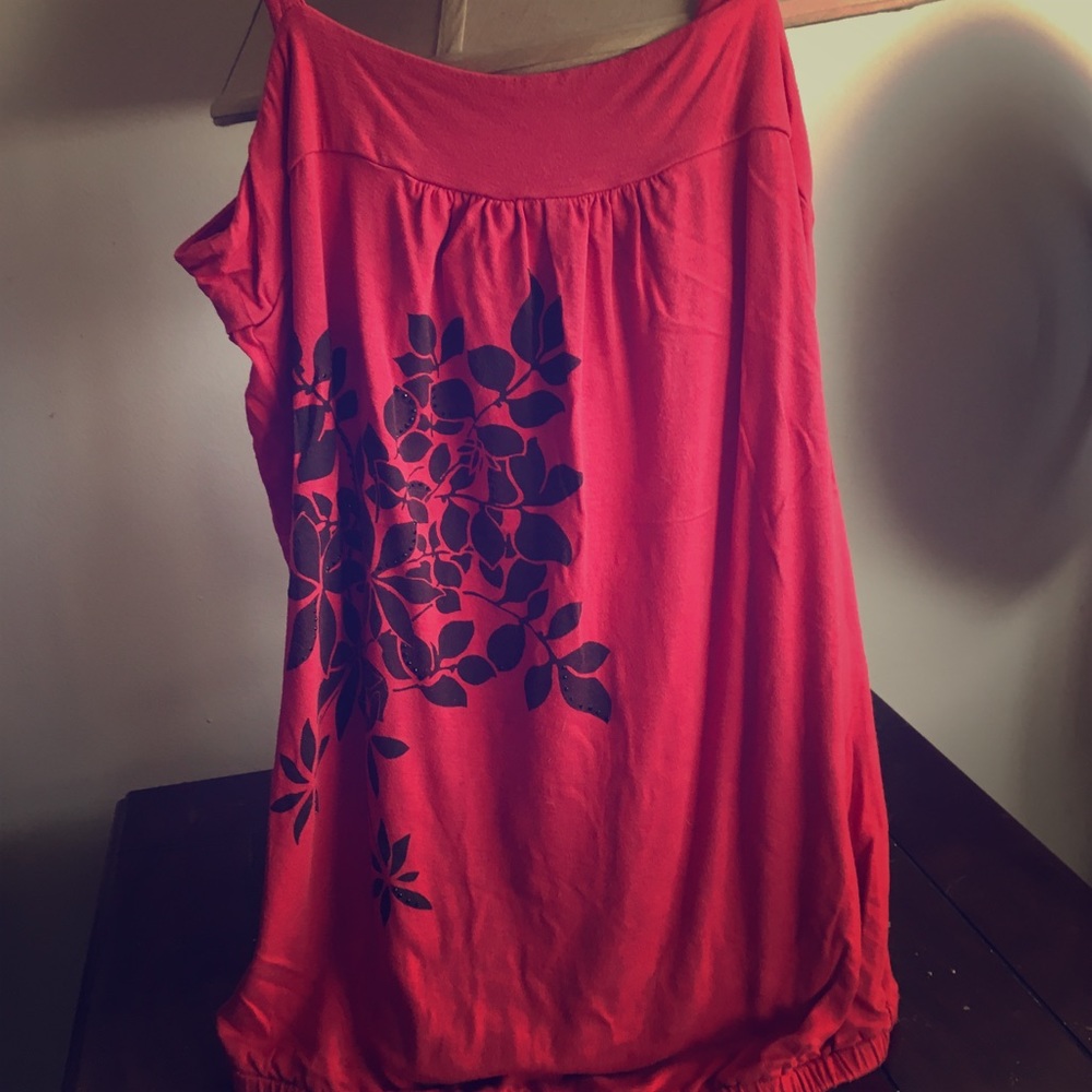 Adjustable tank top