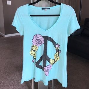 Wildfox turquoise blue v-neck shirt in S