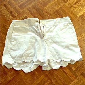 Loft scallop hem short