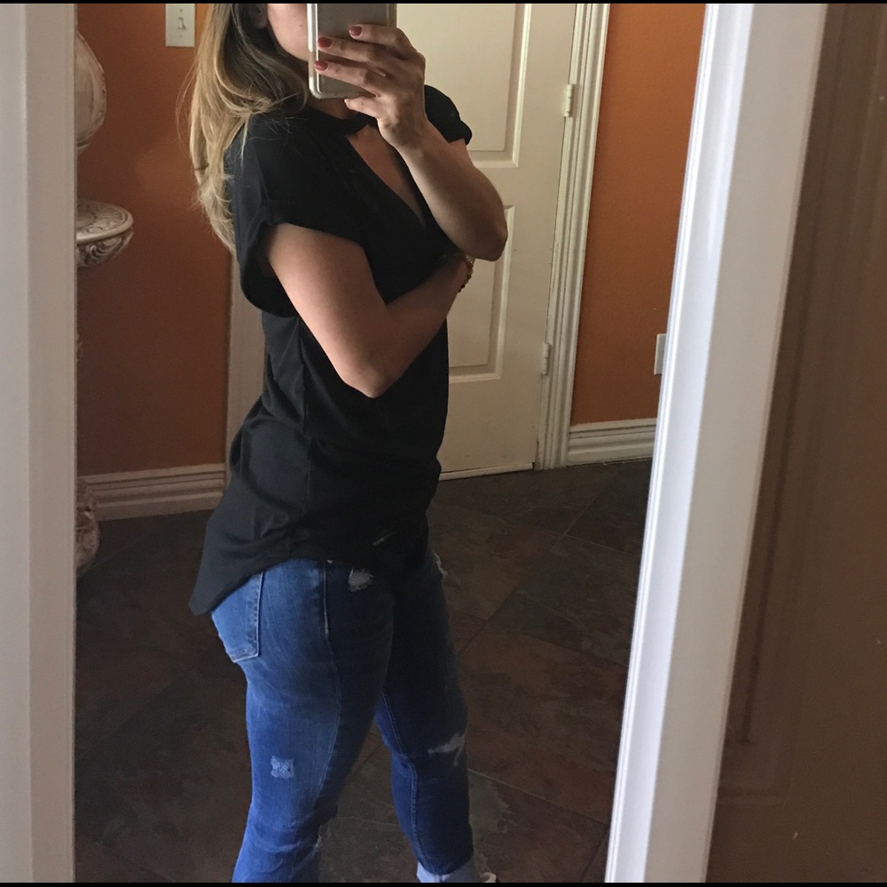 LAST▪️❤️Black short sleeve cut out top❤️ - Picture 4 of 4