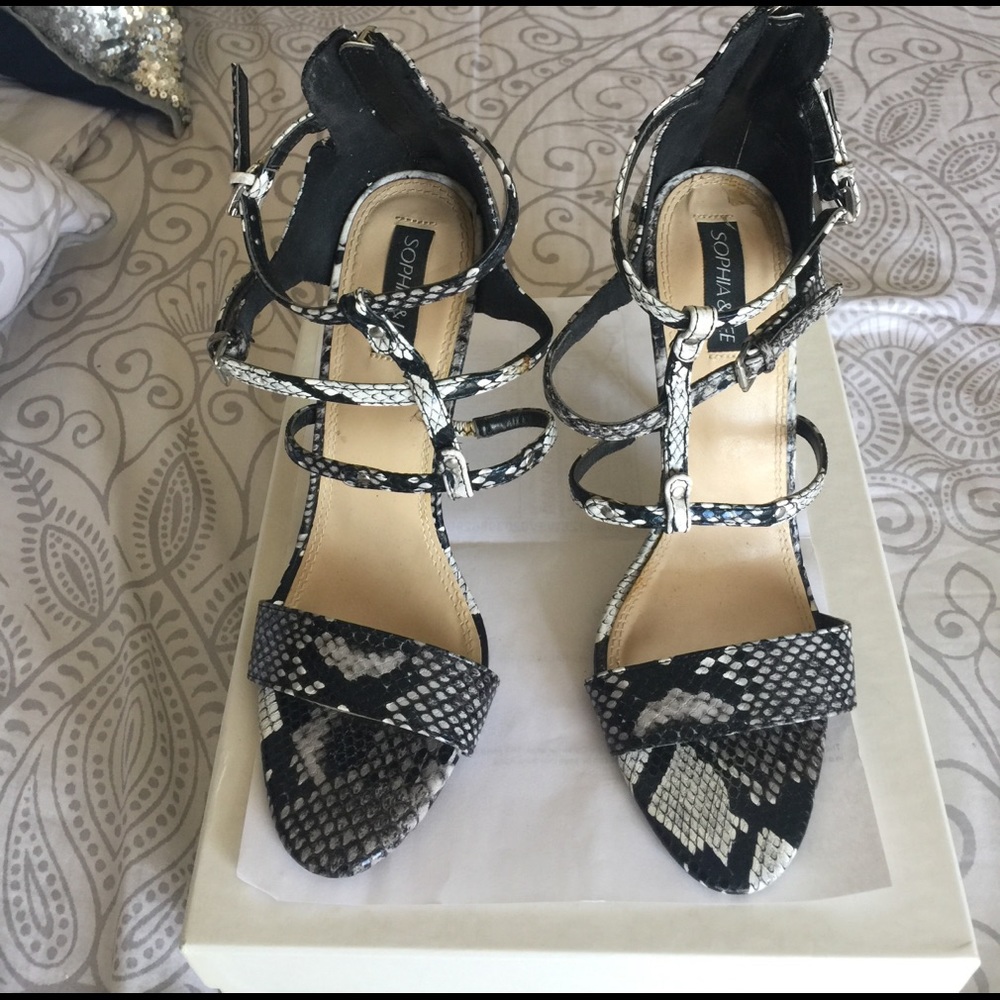 Snake Skin Print Sandals