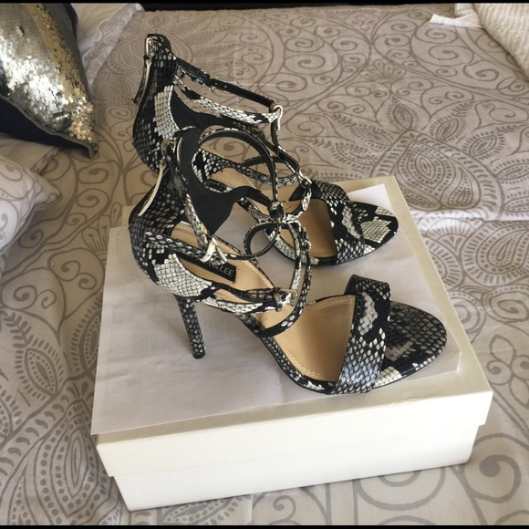 Snake Skin Print Sandals - Picture 2 of 4