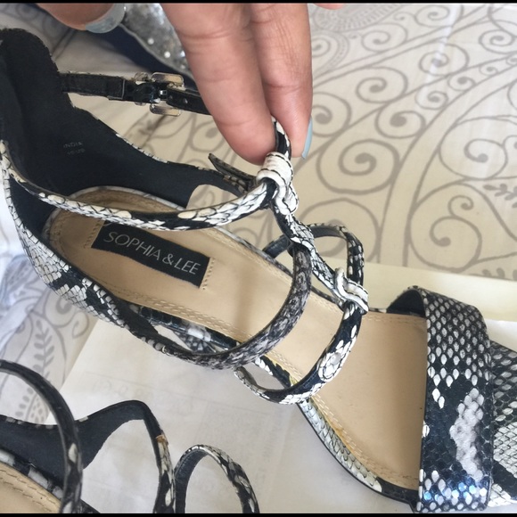 Snake Skin Print Sandals - Picture 3 of 4