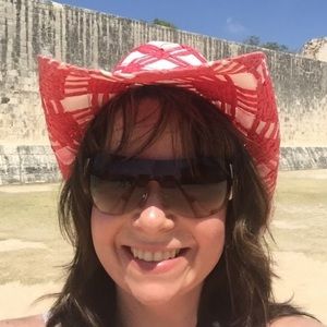 Meet your Posher, Sheena