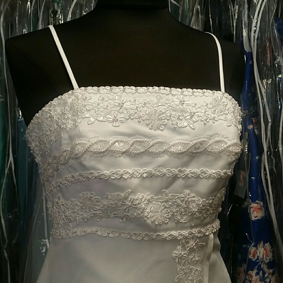 Royal White Ballgown Wedding Dress - Picture 2 of 6