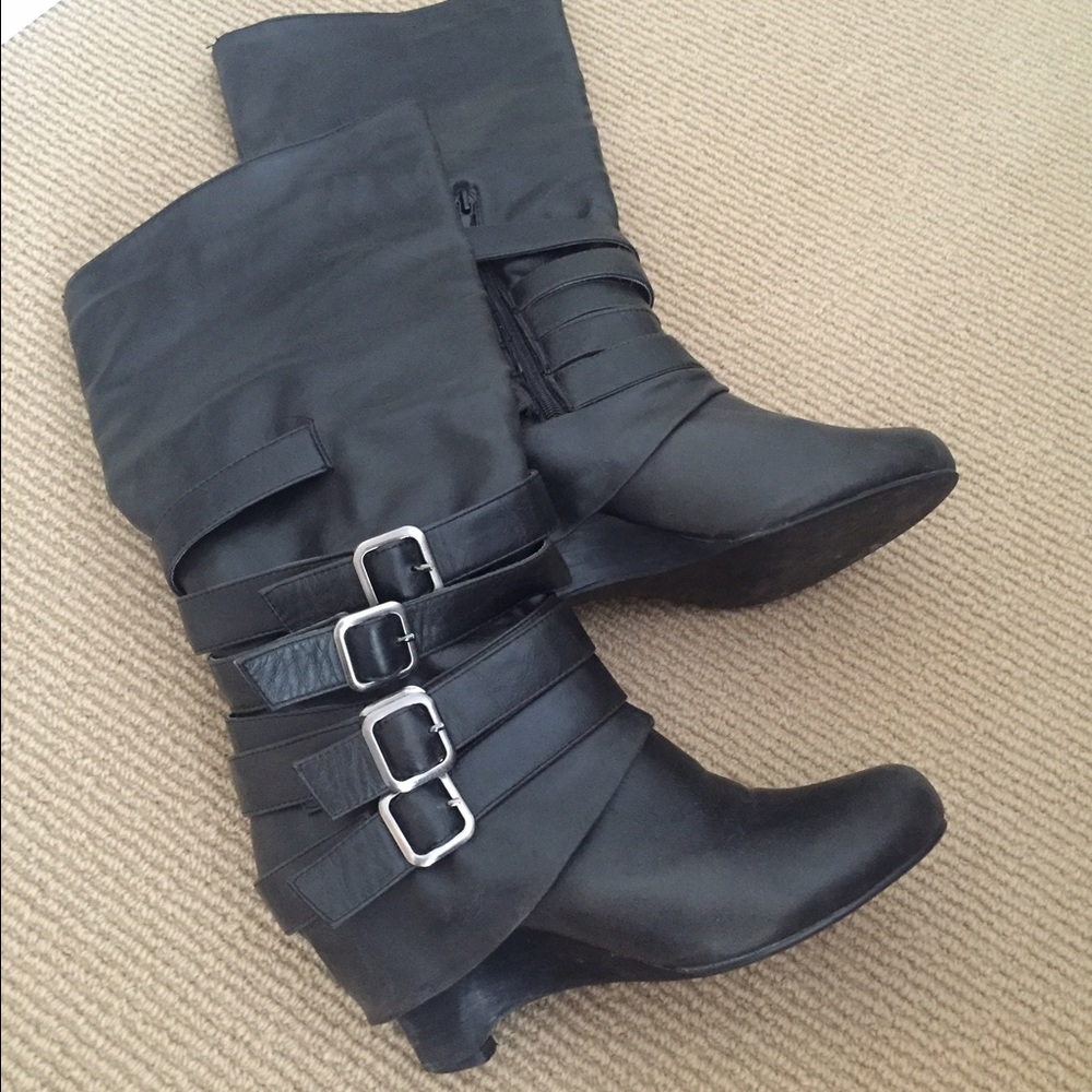 Black boots