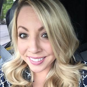 Meet your Posher, Liz