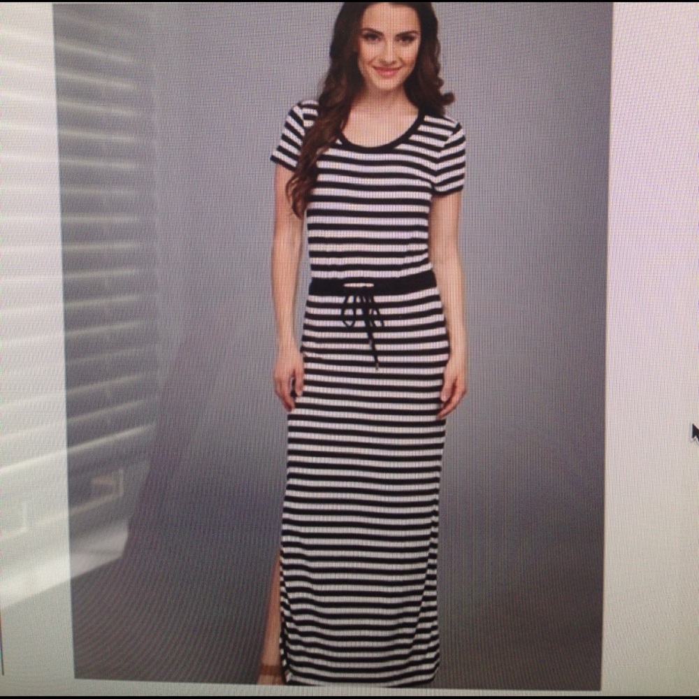Michael Kors navy striped maxi dress 👗