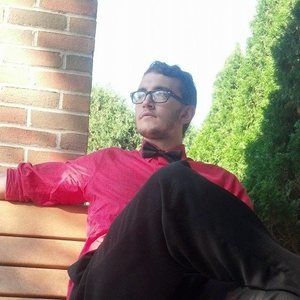 Meet your Posher, Devin